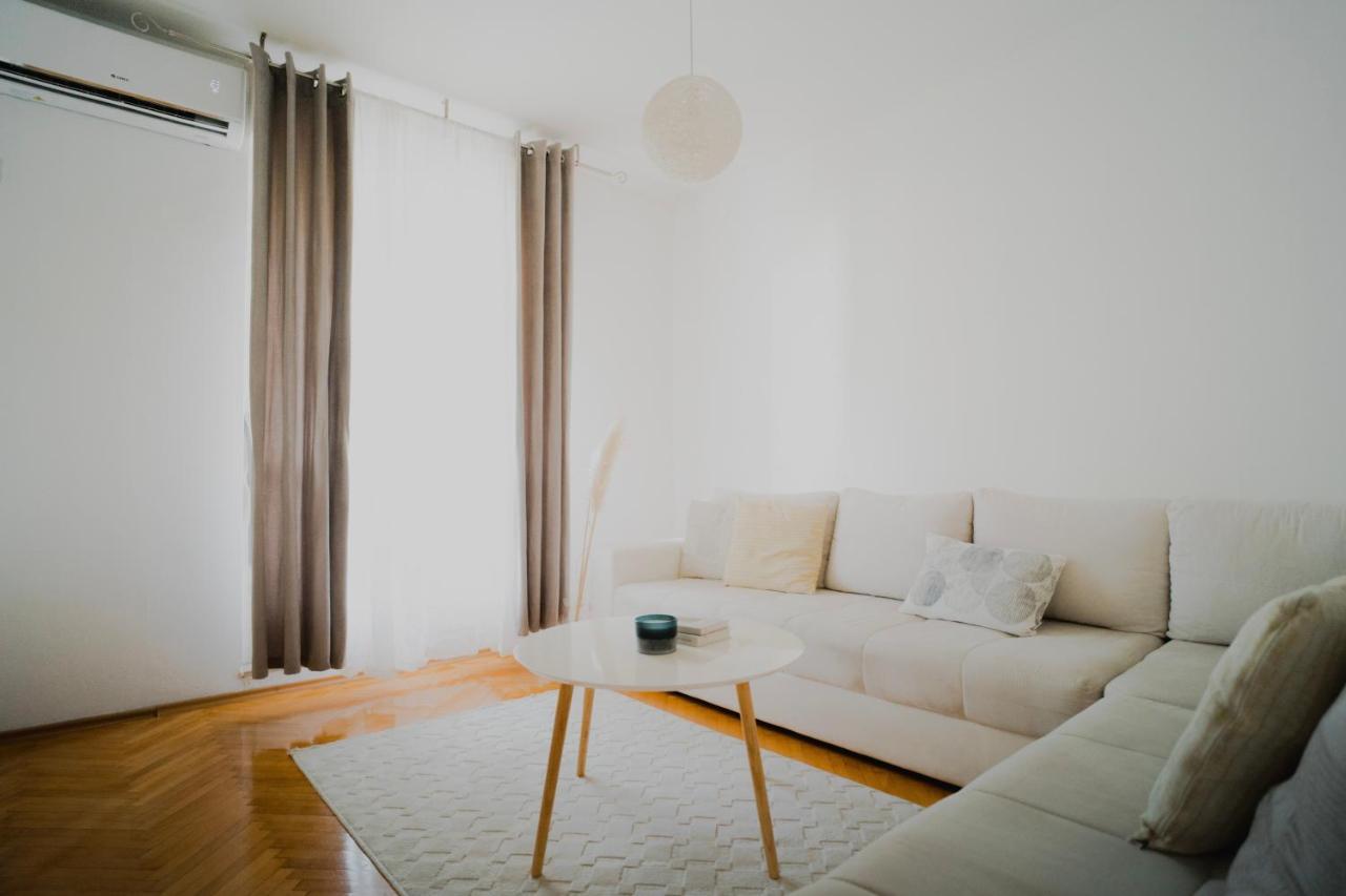 Riverland - Lovely Apartment モスタル エクステリア 写真